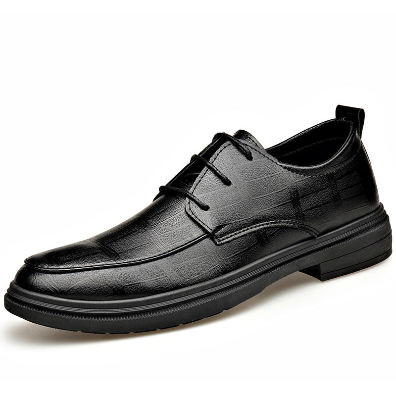 Height-increasing shoes that look like standard dress shoes