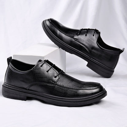 Height-increasing shoes that look like standard dress shoes